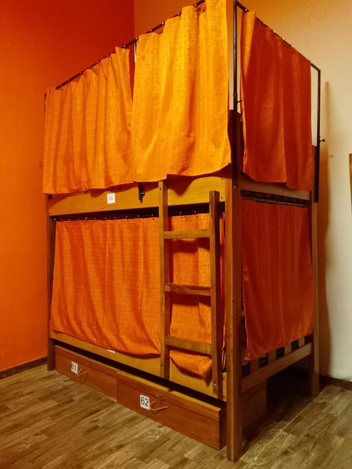 Saint Peter'S Llama Hostal La Paz Bagian luar foto