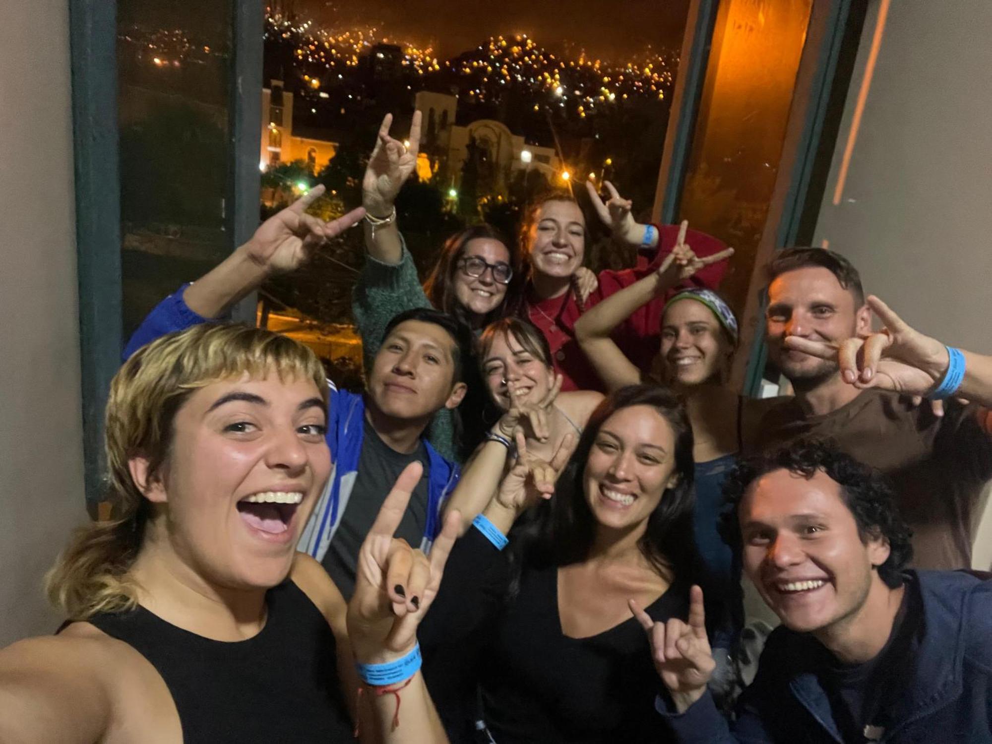 Saint Peter'S Llama Hostal La Paz Bagian luar foto